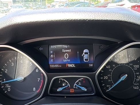 Used 2015 Ford Focus SE FWD image 10