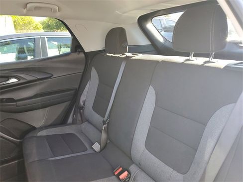 Used 2022 Chevrolet TrailBlazer LT w/ Convenience Package image 16