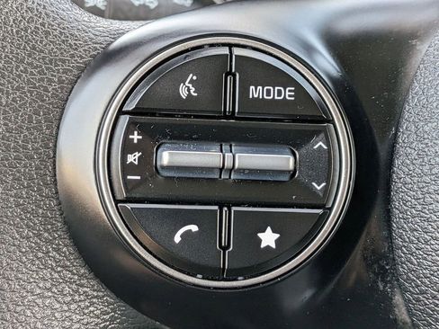Used 2025 Kia Soul LX FWD image 13