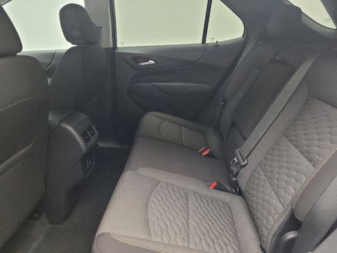 Used 2021 Chevrolet Equinox LT FWD image 18
