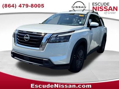 Certified 2025 Nissan Pathfinder SV