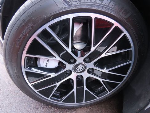 Used 2020 Porsche Taycan Turbo image 15