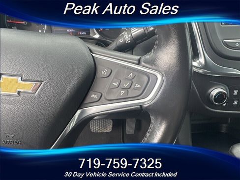 Used 2022 Chevrolet Equinox LT w/ Driver Convenience Package AWD/4WD image 16