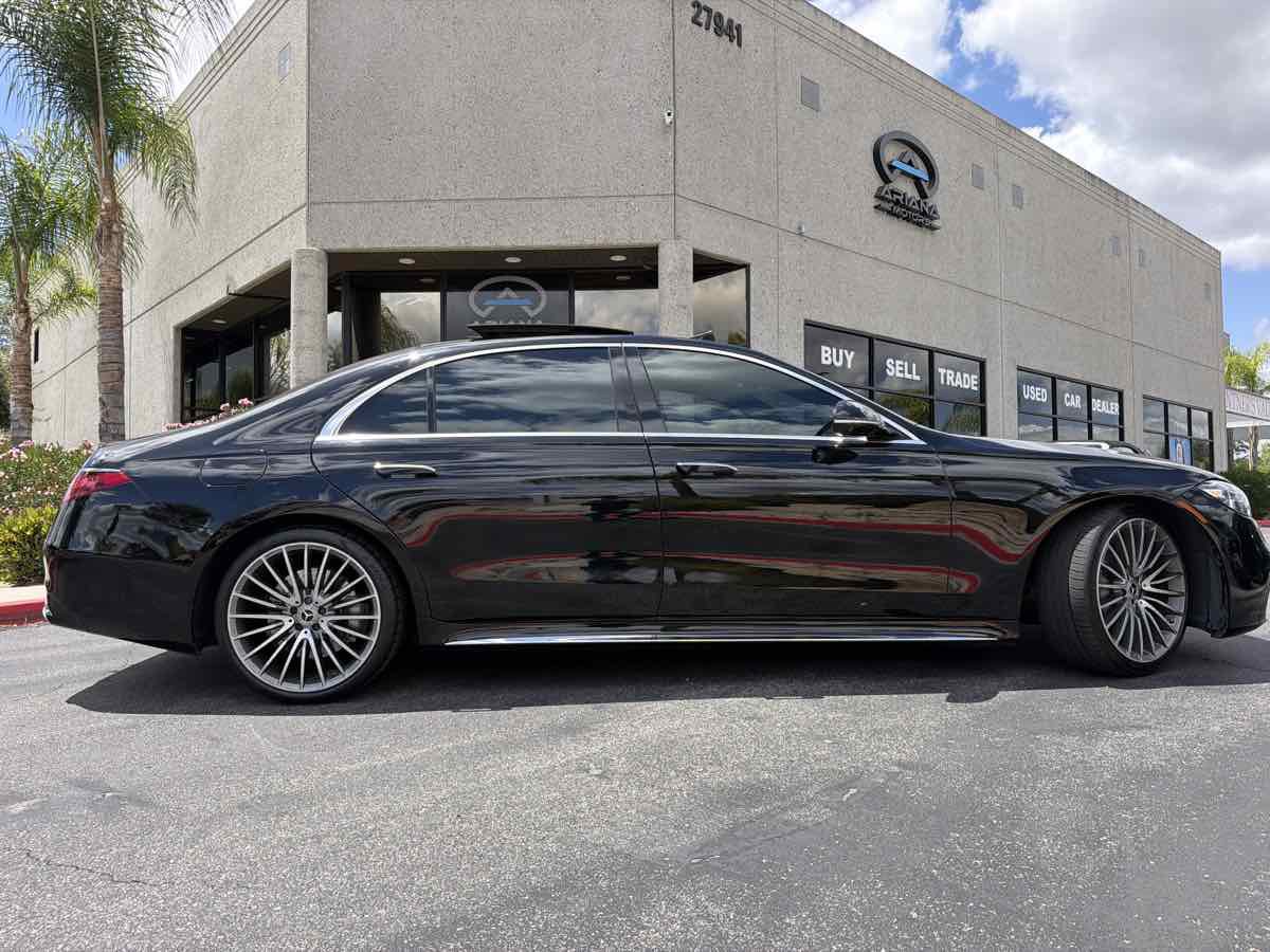 Used 2023 Mercedes-Benz S 500 4MATIC w/ AMG Line image 18