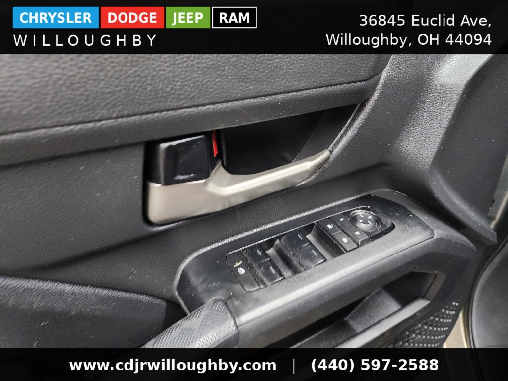 Used 2024 Toyota Tacoma TRD Off-Road AWD/4WD image 12