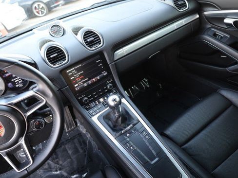 Used 2017 Porsche 718 Cayman S RWD image 33