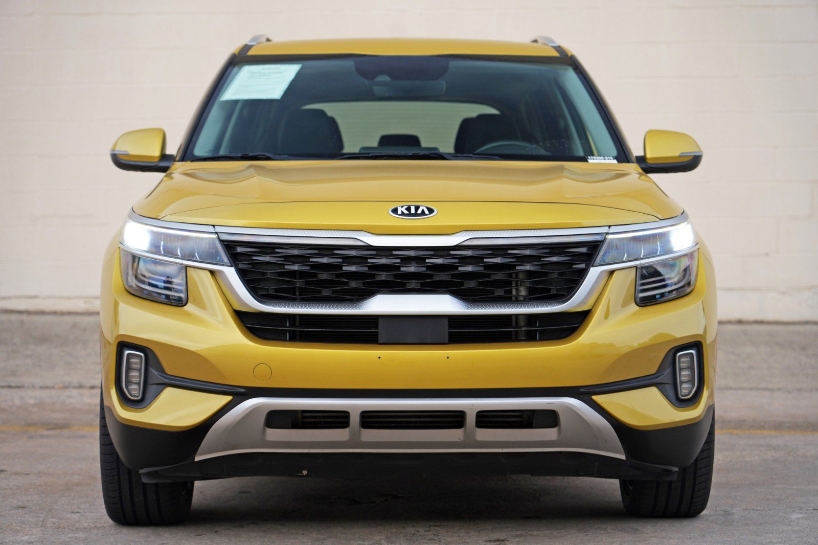 Used 2021 Kia Seltos SX w/ SX Sunroof Package AWD/4WD image 6