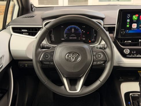 Used 2023 Toyota Corolla XSE FWD image 28