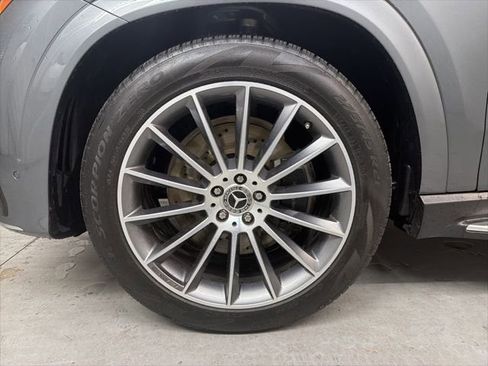 Used 2025 Mercedes-Benz GLE 450e 4MATIC image 10