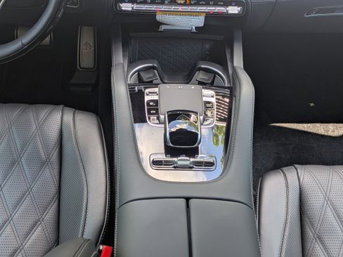Used 2026 Mercedes-Benz Maybach GLS 600 4MATIC image 22