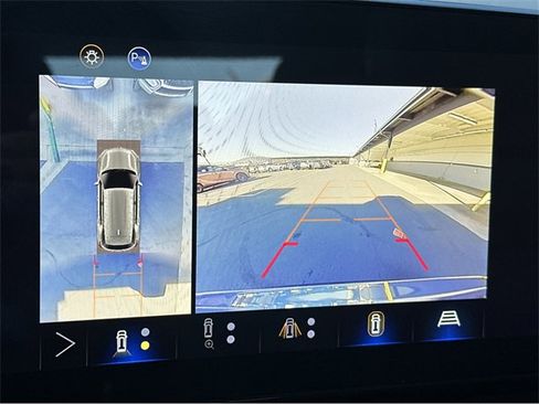 Used 2025 Chevrolet Equinox RS w/ Safety and Technology Package image 25