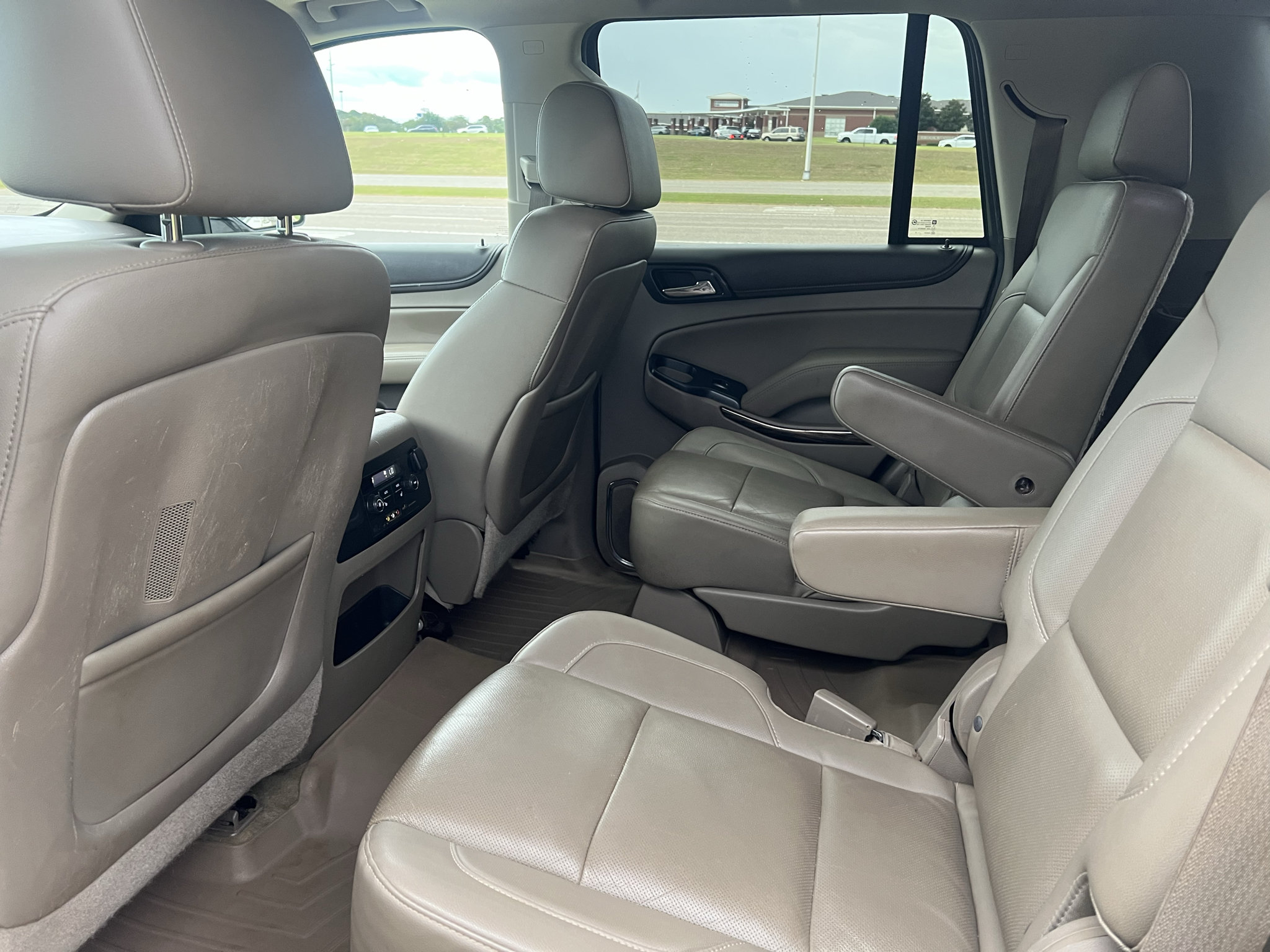 Used 2015 GMC Yukon SLT w/ Open Road Package RWD image 18