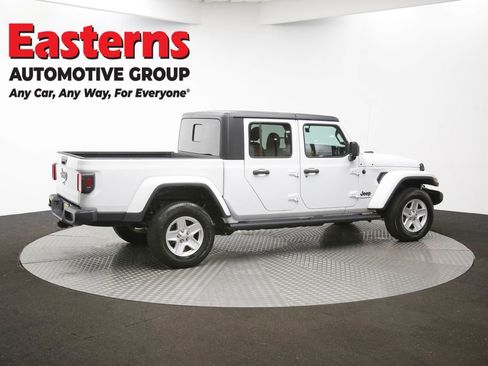 Used 2023 Jeep Gladiator Sport image 43