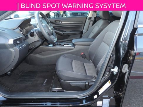 Used 2025 Nissan Altima 2.5 S image 15