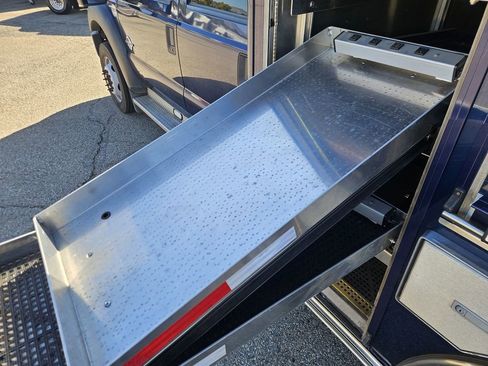 Used 2012 Ford F450 XL w/ PWR Equipment Group image 17