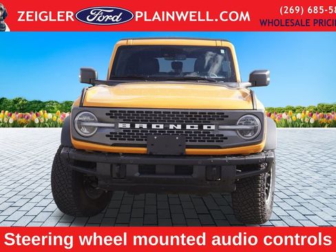 Used 2022 Ford Bronco Badlands image 8