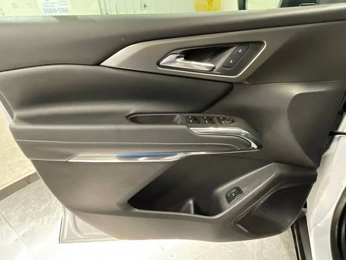 Used 2025 Chevrolet Traverse LT AWD/4WD image 22