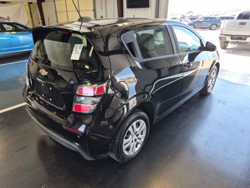Used 2020 Chevrolet Sonic LT image 3
