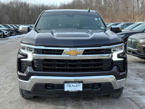Used 2023 Chevrolet Silverado 1500 LT image 2