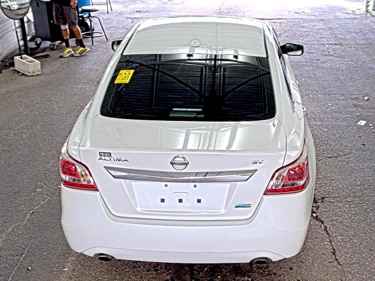 Used 2013 Nissan Altima 2.5 SV FWD image 4