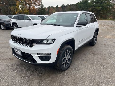 New 2025 Jeep Grand Cherokee Limited image 3
