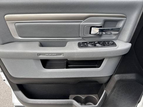 Used 2019 RAM 1500 Classic Warlock w/ Luxury Group image 14