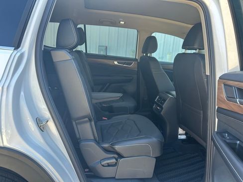 New 2026 Volkswagen Atlas SE image 35