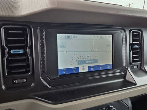 Used 2022 Ford Bronco Wildtrak image 16