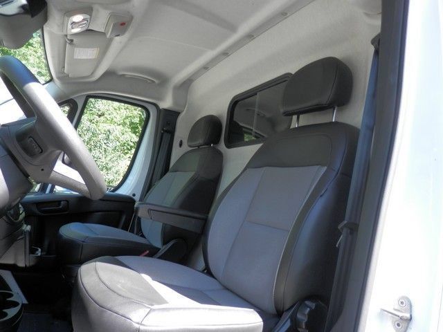 Used 2025 RAM ProMaster 2500 w/ Convenience Group FWD image 19