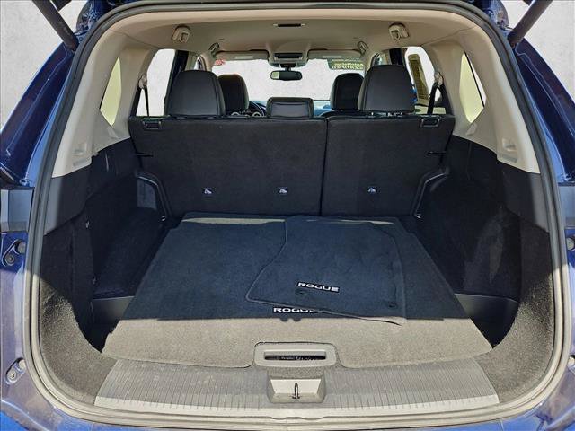 Used 2026 Nissan Rogue SL FWD image 6