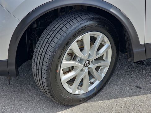 Used 2021 Nissan Rogue Sport S image 33