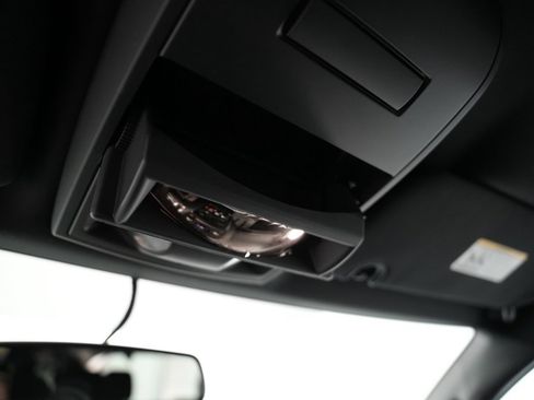 Used 2015 Dodge Grand Caravan SE image 41