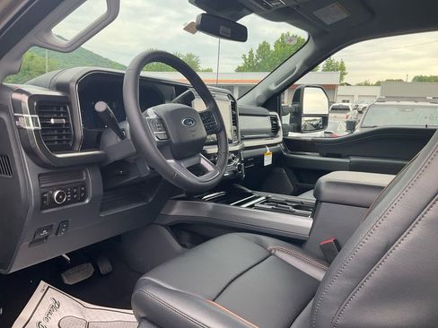 New 2026 Ford F350 Lariat AWD/4WD image 15