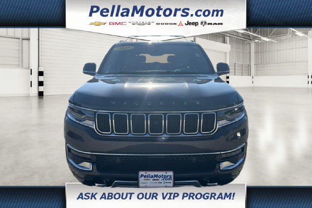 Used 2025 Jeep Wagoneer Series III w/ Premium Group I AWD/4WD image 7