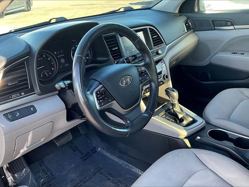 Used 2018 Hyundai Elantra Value Edition w/ Cargo Package image 9