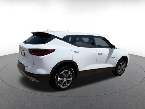 Used 2026 Chevrolet Blazer LT FWD image 11