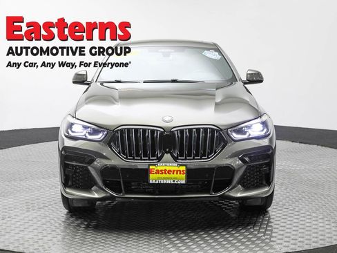 Used 2022 BMW X6 xDrive40i w/ M Sport Package image 2