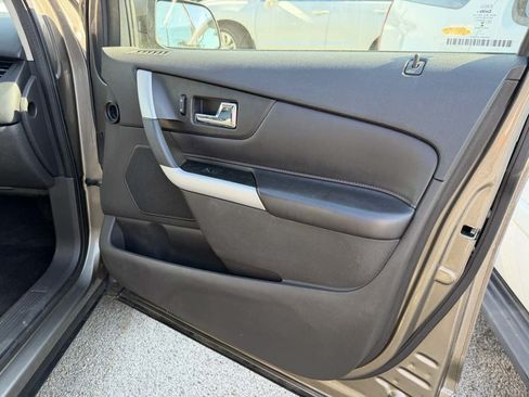 Used 2014 Ford Edge SEL w/ Equipment Group 205A FWD image 9