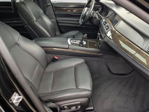 Used 2014 BMW ALPINA B7 image 25