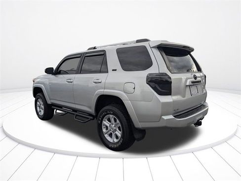 Used 2021 Toyota 4Runner SR5 image 10