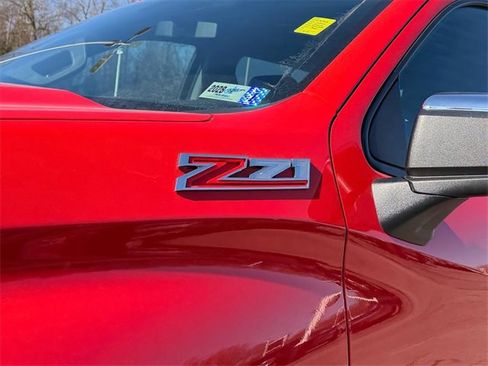 Used 2021 Chevrolet Silverado 1500 LT w/ Z71 Off-Road Package image 15