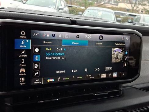 Used 2025 Jeep Wrangler Unlimited Sahara w/ Safety Group image 18