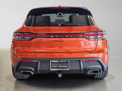 Used 2023 Porsche Macan AWD/4WD image 4