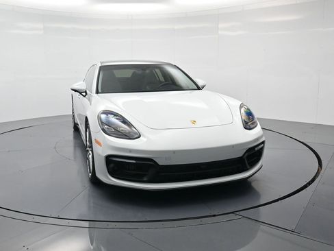 Certified 2023 Porsche Panamera Platinum Edition image 33