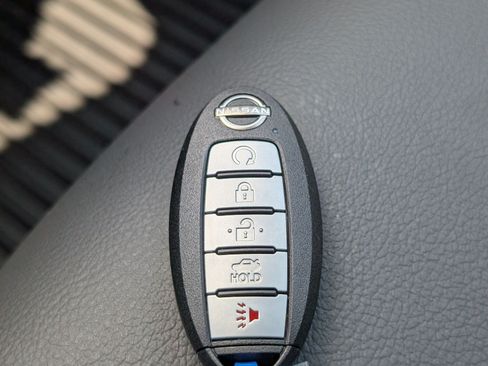 Used 2025 Nissan Altima 2.5 SL FWD image 31