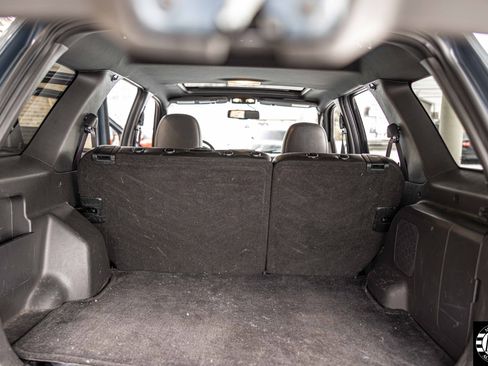 Used 2010 Ford Escape Limited image 26