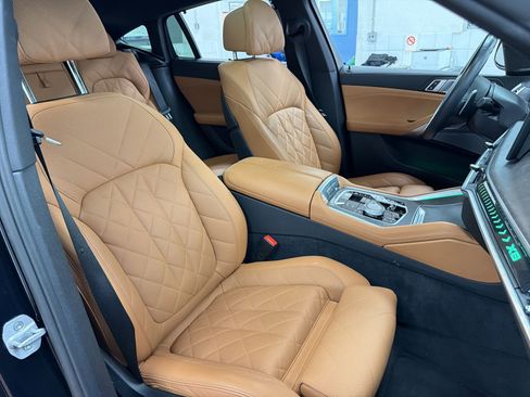 Used 2024 BMW X6 xDrive40i w/ Executive Package image 29