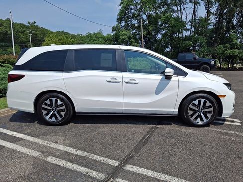 Certified 2025 Honda Odyssey EX-L image 7