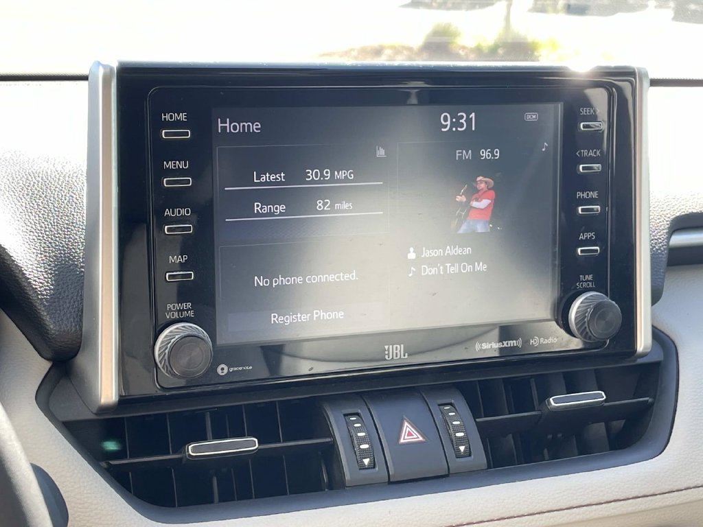 Used 2019 Toyota RAV4 XLE Premium FWD image 30