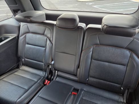 Certified 2025 Lincoln Navigator Black Label AWD/4WD image 17